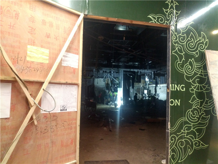 成都專業(yè)群光廣場餐飲店拆除清運-戰(zhàn)狼拆除室內(nèi)裝修拆除